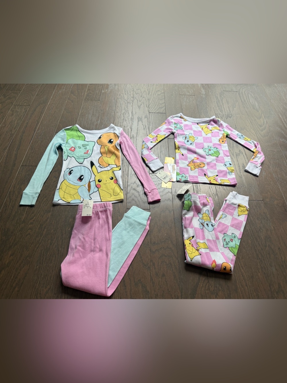 Girls pokemon pajamas kids size 4 Charmander
Squirtle Bulbasaur Pikachu